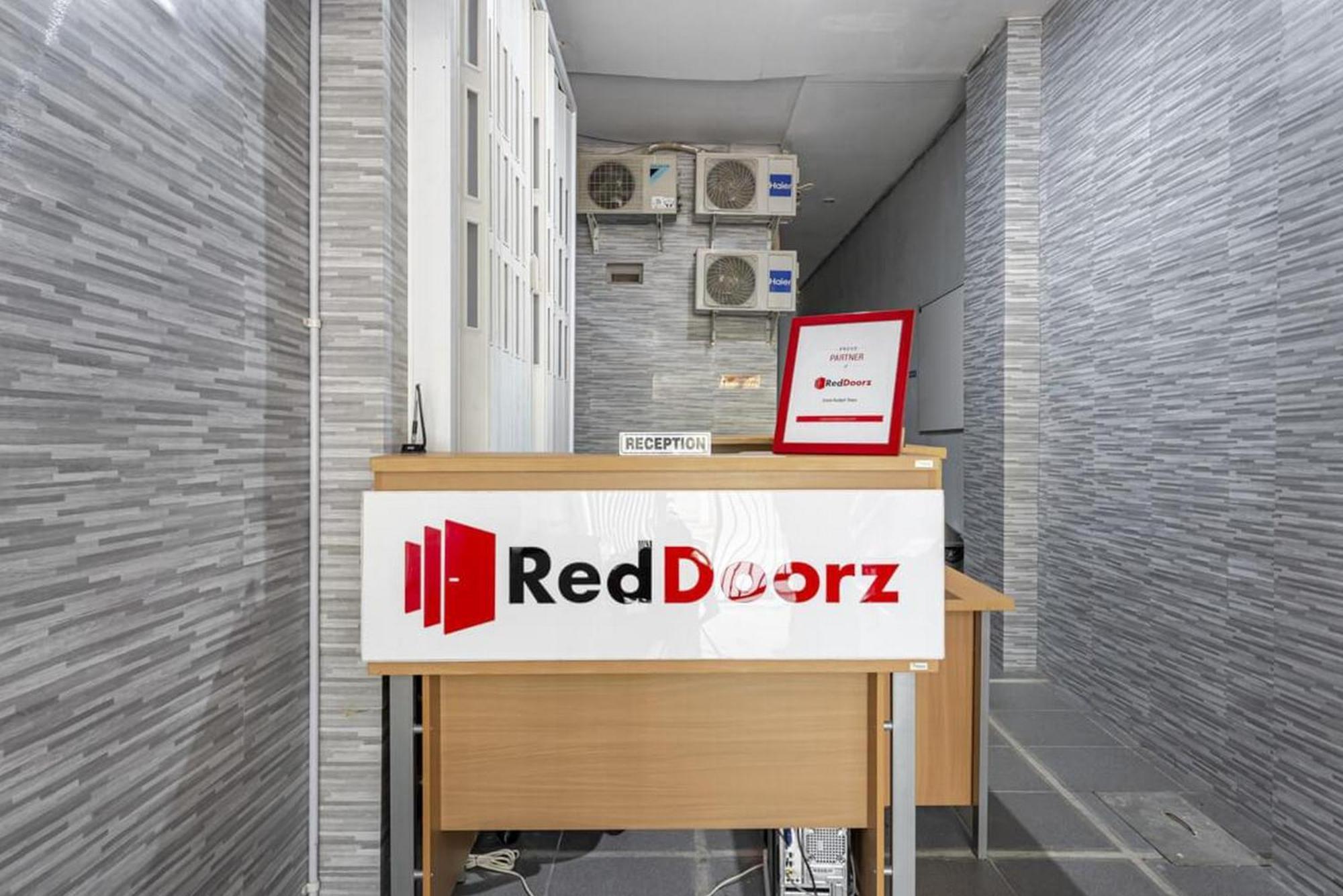Reddoorz @ Jemursari Surabaya 2 外观 照片